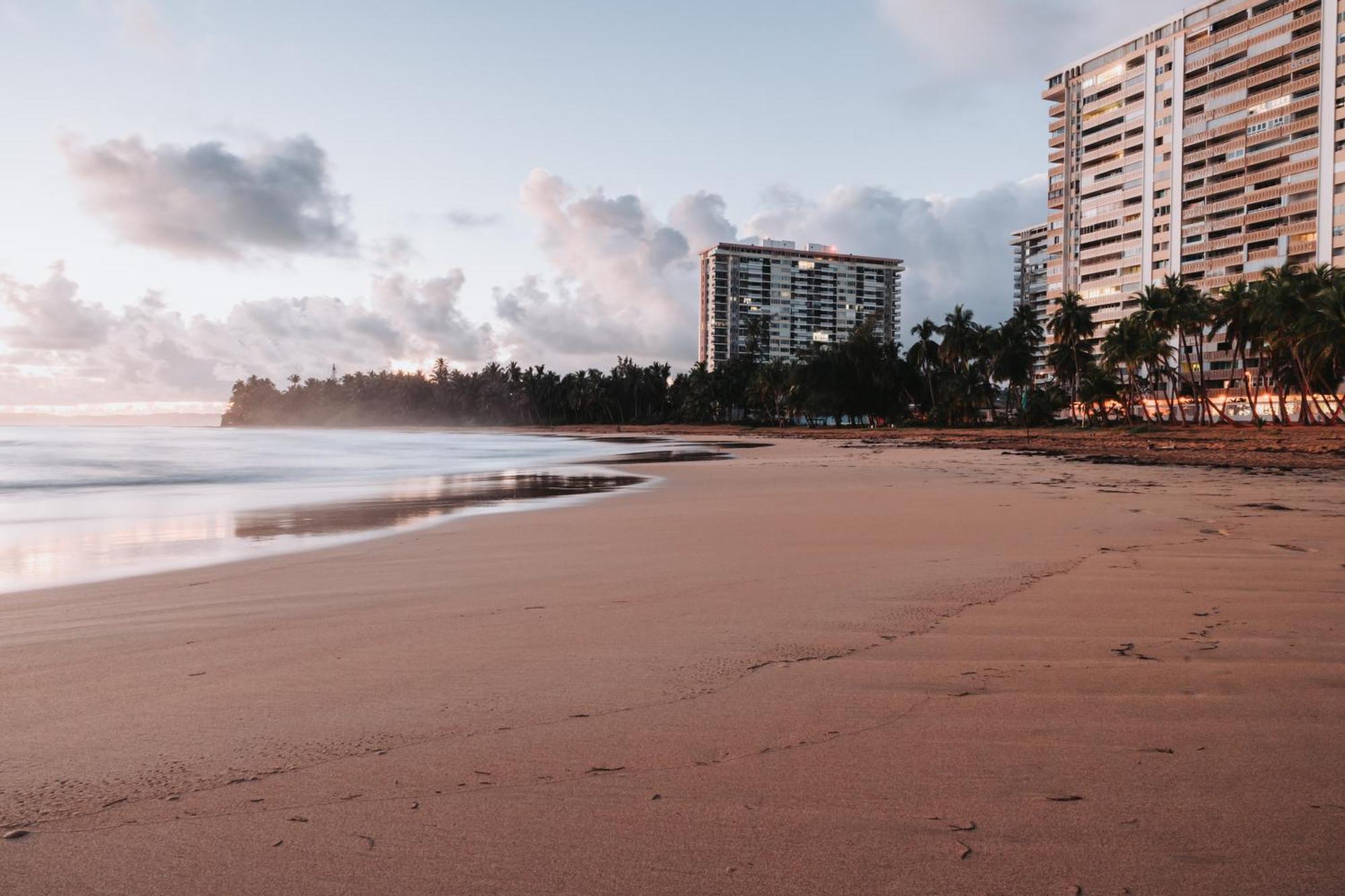 Oceanview Apartment Steps To The Beach Luquillo Εξωτερικό φωτογραφία
