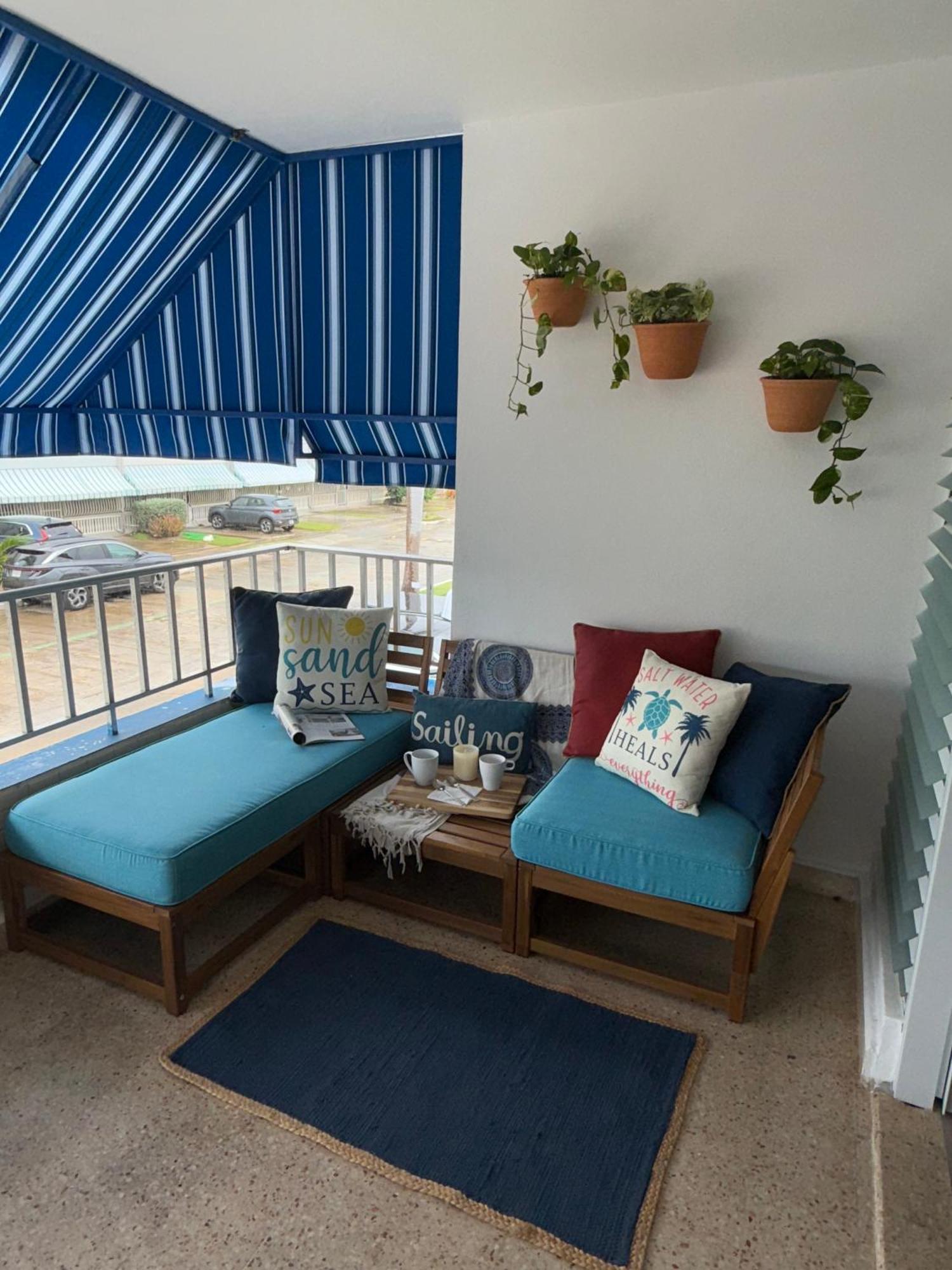 Oceanview Apartment Steps To The Beach Luquillo Εξωτερικό φωτογραφία
